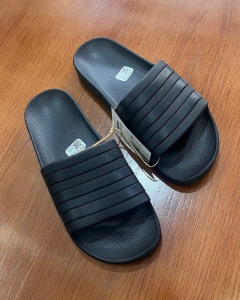 Dép đúc Adidas màu đen