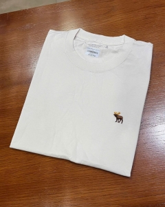 Áo thun nam Abercrombie kem