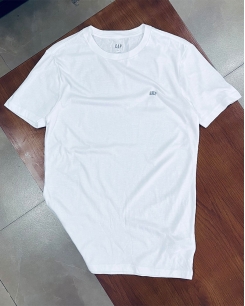 Áo cổ tròn Gap màu trắng
