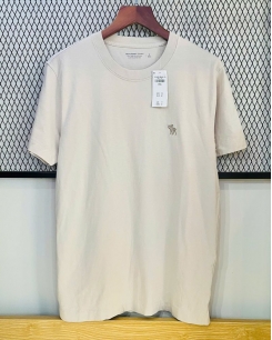 Áo thun Abercrombie màu be logo vân