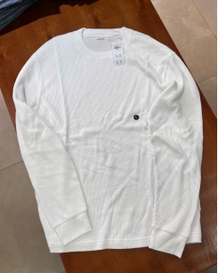 Áo thun Hollister tay dài cổ tròn