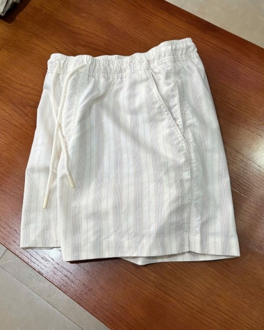 Short mùa hè Eagle sọc xám