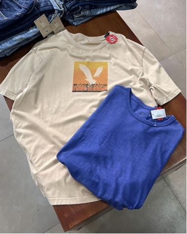 SALE - Set 2 áo thun size L