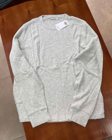 Áo thun nam tay dài xám nhạt