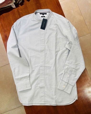 Áo Sơ Mi Tommy Cổ Trụ Caro Kem – Form Classic