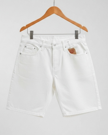 Quần short jean Levis 514 Straight màu trắng