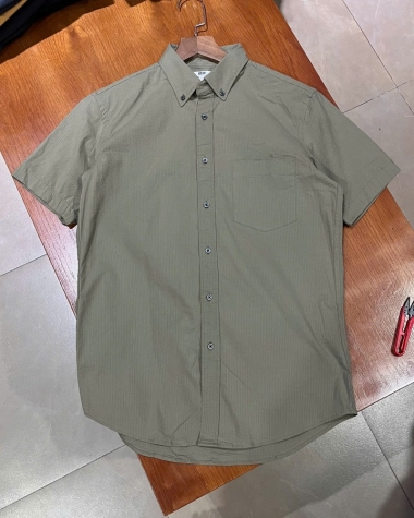 Áo Sơ Mi Nam Uniqlo Tay Ngắn Màu Xanh Rêu