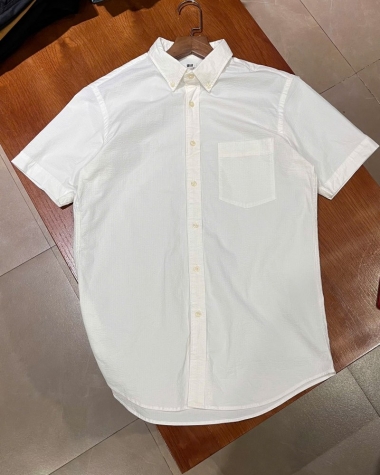Áo Sơ Mi Nam Uniqlo Tay Ngắn Màu Trắng