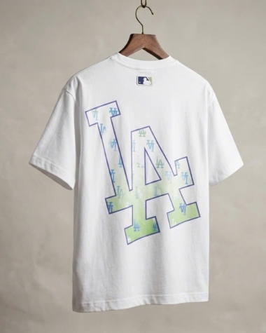 Áo Thun MLB Unisex LA Dodgers Monogram Gradient Trắng